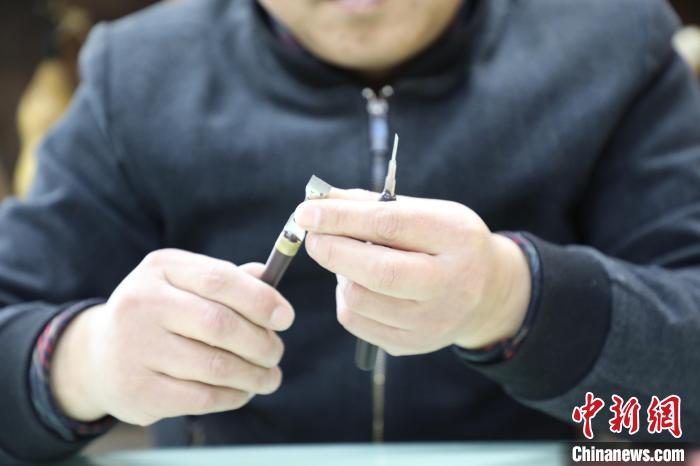 賭波：河北冀州葫蘆烙畫藝人方寸間烙出“非遺之花”